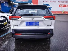 2022 Toyota RAV4 2.0L CVT 2WD Fashion, белый — фото 8