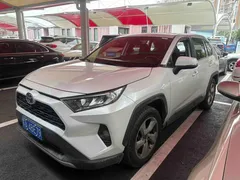 2022 Toyota RAV4 2.0L CVT 2WD Fashion, белый — фото 1