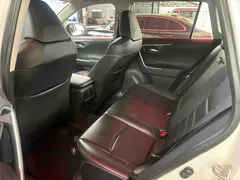 2022 Toyota RAV4 2.0L CVT 2WD Fashion, белый — фото 5