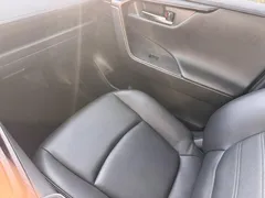 2023 Toyota RAV4 2.0L CVT 2WD 20th Anniversary Platinum, белый — фото 12