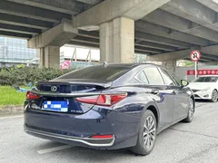 2022 Lexus ES 200 Excellence, синий — фото 3
