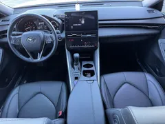 2022 Toyota Avalon 2.5L Luxury, белый — фото 11