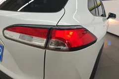 2022 Toyota Corolla Cross 2.0L Pioneer, белый — фото 8