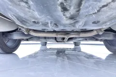 2021 Toyota Camry 2.5G Luxury, белый — фото 10