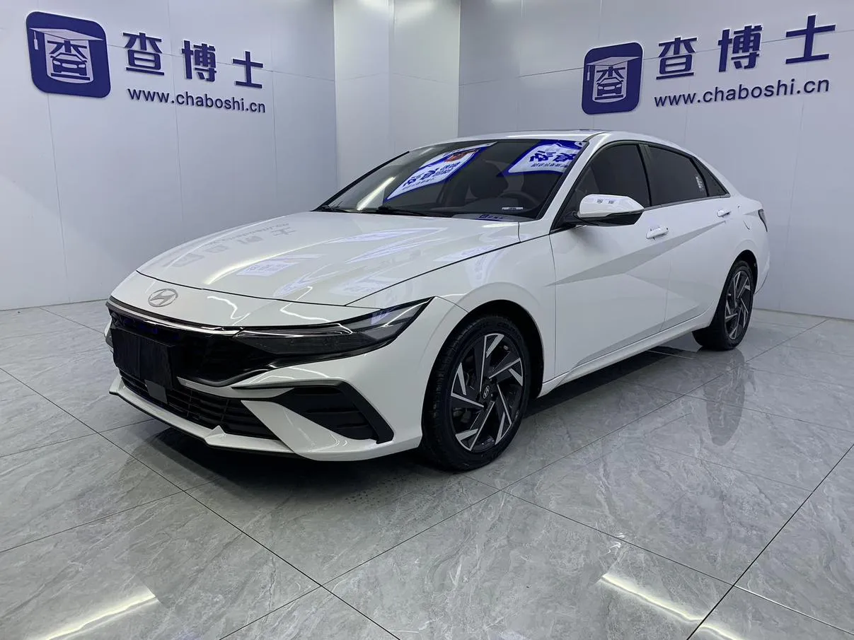 2023 Hyundai Elantra 1.5L CVT LUX Premium