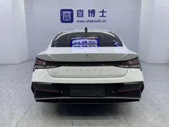 2023 Hyundai Elantra 1.5L CVT LUX Premium, белый — фото 20