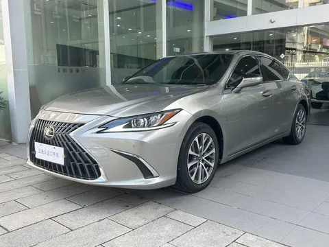 2022 Lexus ES 200 Excellence
