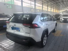 2023 Toyota RAV4 2.0L CVT 2WD, белый — фото 7