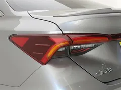 2022 Toyota Avalon 2.0L Luxury — фото 20