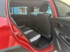 2022 Toyota Yaris L Zhixuan 1.5L CVT Leading Plus, красный — фото 12