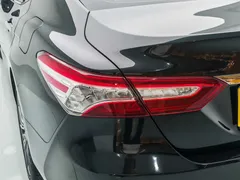 2021 Toyota Camry 2.5G Luxury, чёрный — фото 20