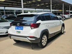 2021 Toyota Yaris L Zhixuan 1.5L CVT Tech, белый — фото 7
