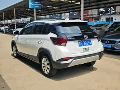 2021 Toyota Yaris L Zhixuan 1.5L CVT Tech, белый — фото 9