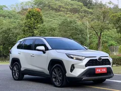 2023 Toyota RAV4 2.0L CVT 2WD Fashion Plus, белый — фото 3