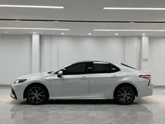 2023 Toyota Camry 2.5S Fashion, белый — фото 4