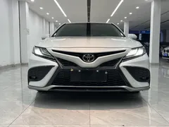 2023 Toyota Camry 2.5S Fashion, белый — фото 13