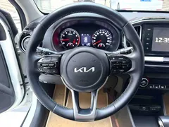 2021 Kia Yipao 1.4L CVT Sunroof, белый — фото 6