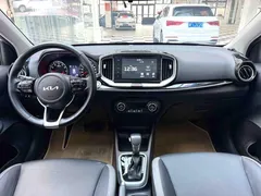 2021 Kia Yipao 1.4L CVT Sunroof, белый — фото 12