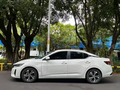 2023 Nissan Sylphy 1.6L CVT Enjoy, белый — фото 3