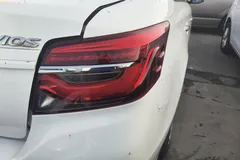 2022 Toyota Vios 1.5L CVT 20th Anniversary, белый — фото 8