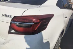 2021 Toyota Vios 1.5L CVT, белый — фото 8