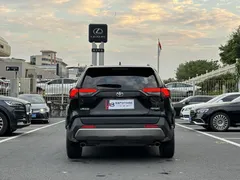 2023 Toyota RAV4 2.0L CVT 2WD Fashion Plus, чёрный — фото 4