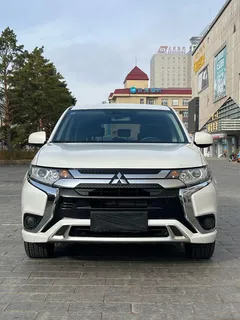 2021 Mitsubishi Outlander 2.0L 2WD 5 Seats, белый — фото 2