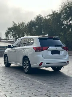 2021 Mitsubishi Outlander 2.0L 2WD 5 Seats, белый — фото 6