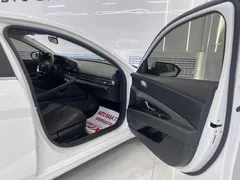 2023 Hyundai Elantra 1.5L CVT GLX Elite, белый — фото 15