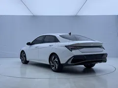 2023 Hyundai Elantra 1.5L CVT GLX Elite, белый — фото 6