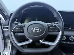 2023 Hyundai Elantra 1.5L CVT GLX Elite, белый — фото 14