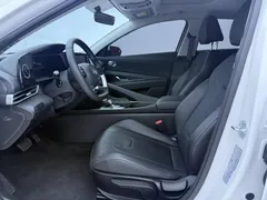 2023 Hyundai Elantra 1.5L CVT GLX Elite, белый — фото 15