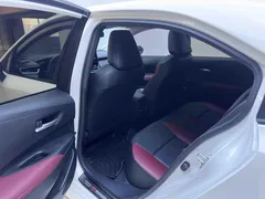 2021 Toyota Corolla 1.5L CVT GR SPORT, белый — фото 10