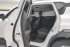 2022 Changan CS35 PLUS 1.6L GDI MT Luxury, белый — фото 13