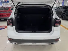 2022 Volkswagen Tacqua 1.5L AT Comfort, белый — фото 11