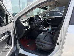 2023 Toyota Wildlander 2.0L 2WD, белый — фото 9