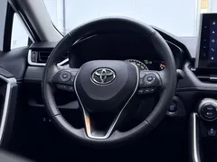 2021 Toyota RAV4 2.0L CVT 4WD Fashion Plus, белый — фото 10