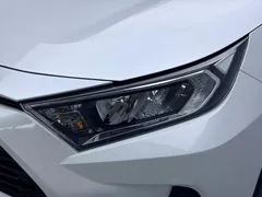 2021 Toyota RAV4 2.0L CVT 4WD Fashion Plus, белый — фото 18