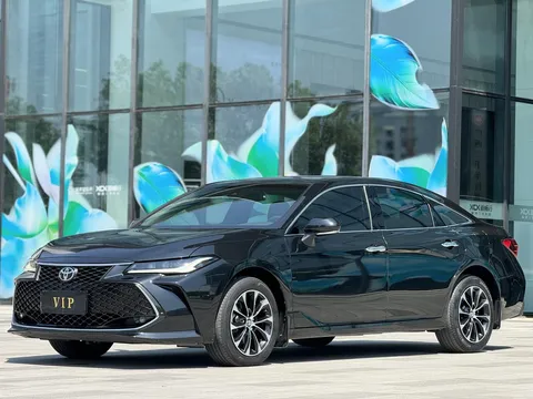 2023 Toyota Avalon 2.5L AT Luxury