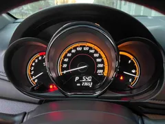 2022 Toyota Yaris L Zhixuan 1.5L CVT Leading Plus, белый — фото 17
