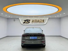 2022 Geely Emgrand 4th Gen 1.5L CVT Premium — фото 5