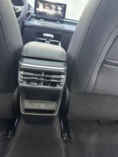 2022 Geely Emgrand 4th Gen 1.5L CVT Premium — фото 14