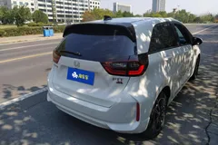 2021 Honda Fit 1.5L CVT, белый — фото 9