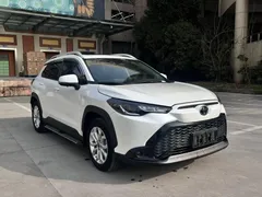 2023 Toyota Frontlander 2.0L CVT Leading, белый — фото 3