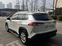 2023 Toyota Frontlander 2.0L CVT Leading, белый — фото 6