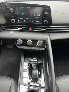 2023 Hyundai Elantra 1.5L CVT GLX Elite, чёрный — фото 12