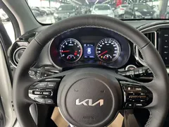 2021 Kia Yipao 1.4L CVT Sunroof, белый — фото 12