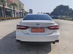 2023 Toyota Camry 2.0G Luxury, белый — фото 4