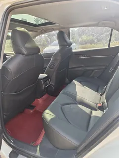 2023 Toyota Camry 2.0G Luxury, белый — фото 7