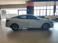 2023 Nissan Sylphy 1.6L CVT, белый — фото 4